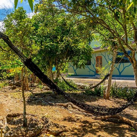 Cucuve Eco Hostal Puerto Baquerizo Moreno Kültér fotó