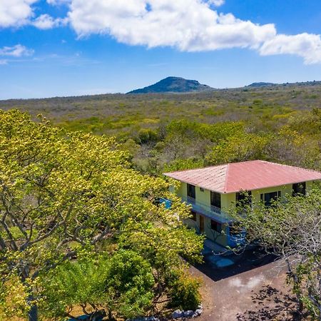 Cucuve Eco Hostal Puerto Baquerizo Moreno Kültér fotó