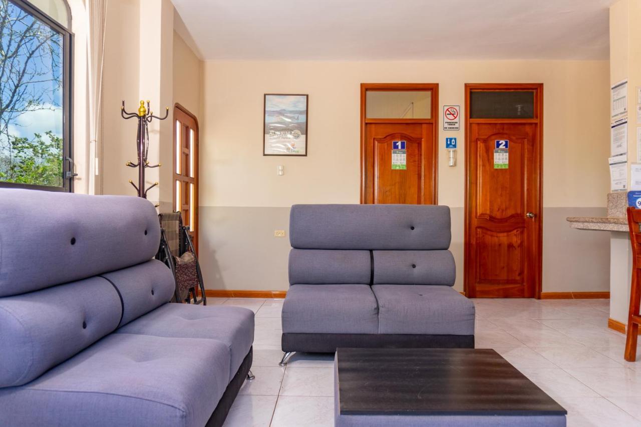 Cucuve Eco Hostal Puerto Baquerizo Moreno Kültér fotó
