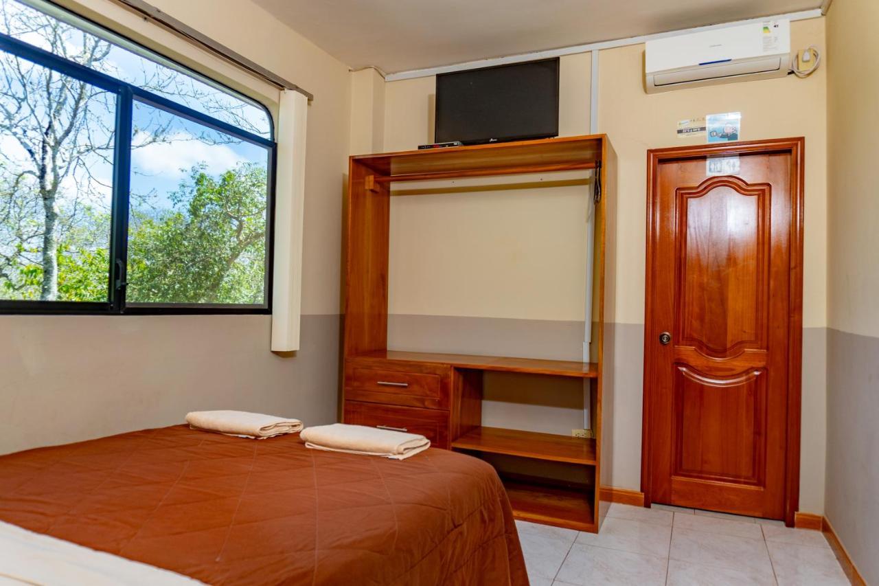 Cucuve Eco Hostal Puerto Baquerizo Moreno Kültér fotó
