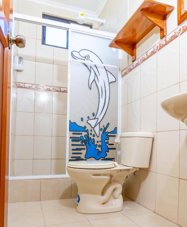 Cucuve Eco Hostal Puerto Baquerizo Moreno Kültér fotó