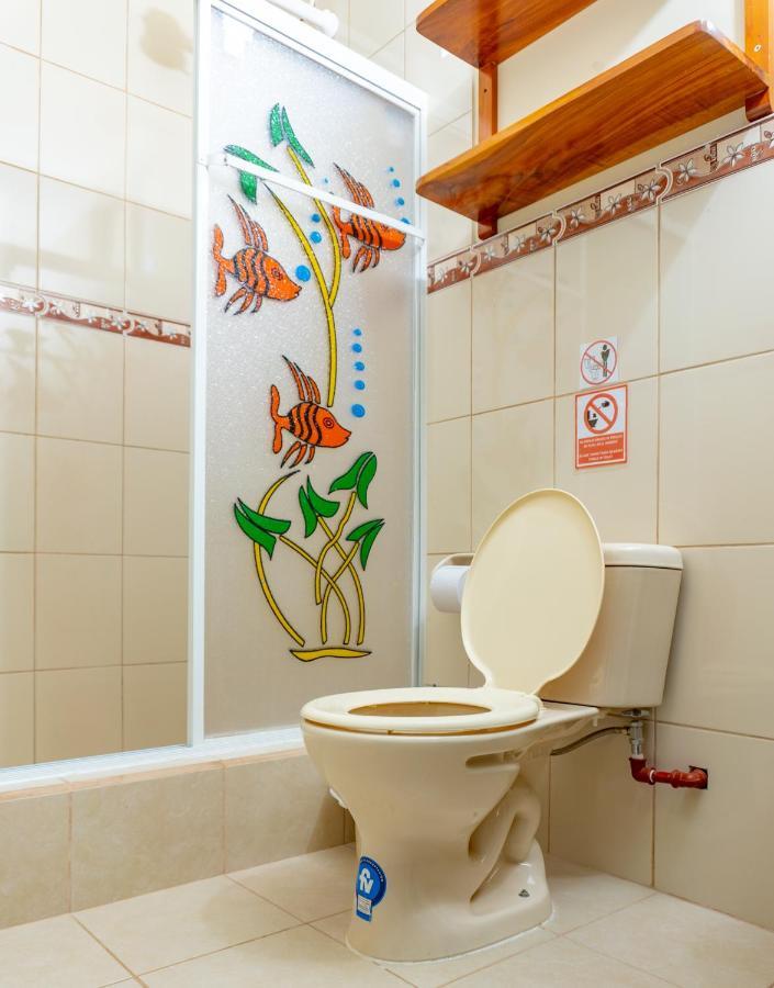 Cucuve Eco Hostal Puerto Baquerizo Moreno Kültér fotó
