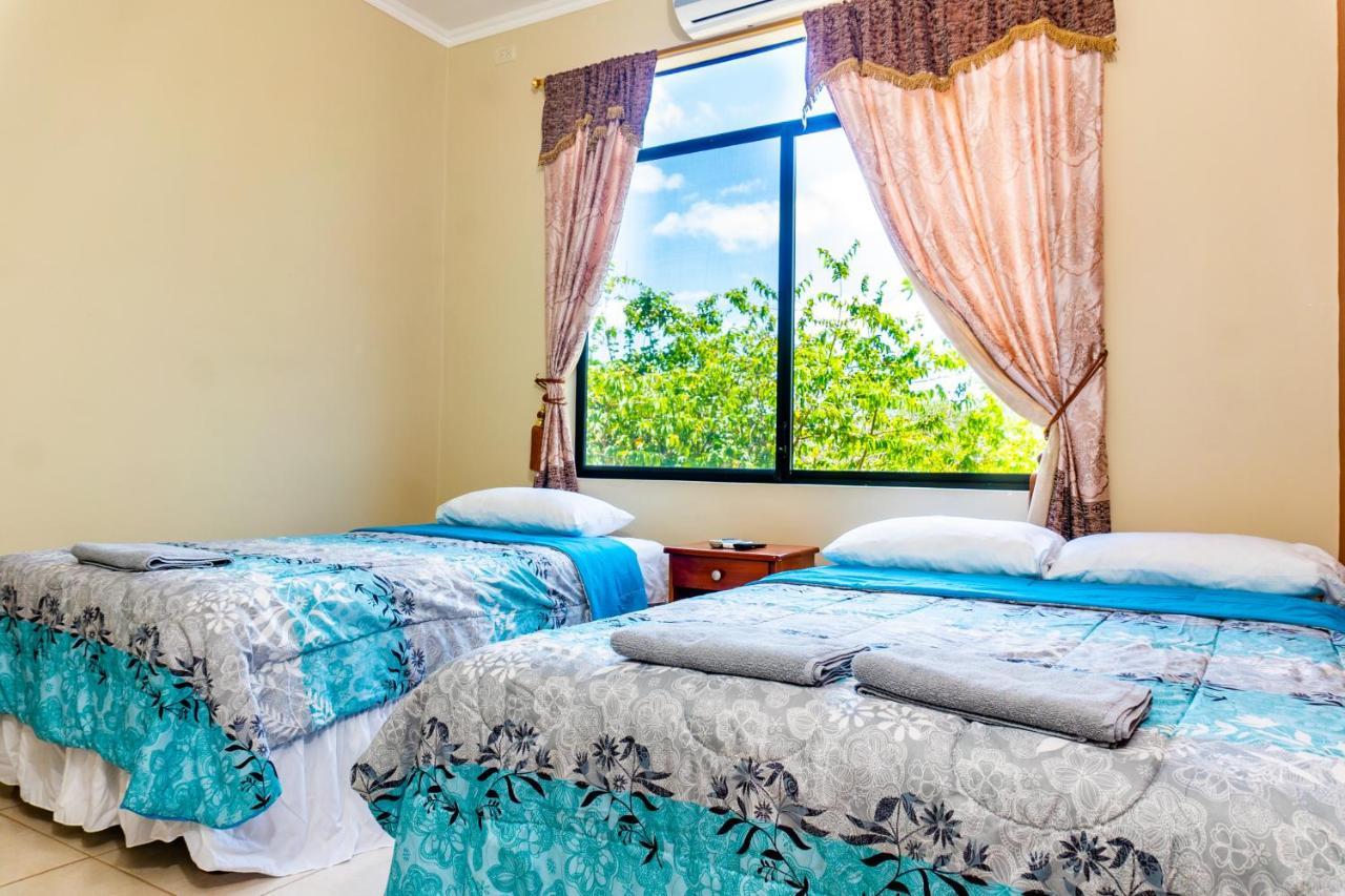 Cucuve Eco Hostal Puerto Baquerizo Moreno Kültér fotó