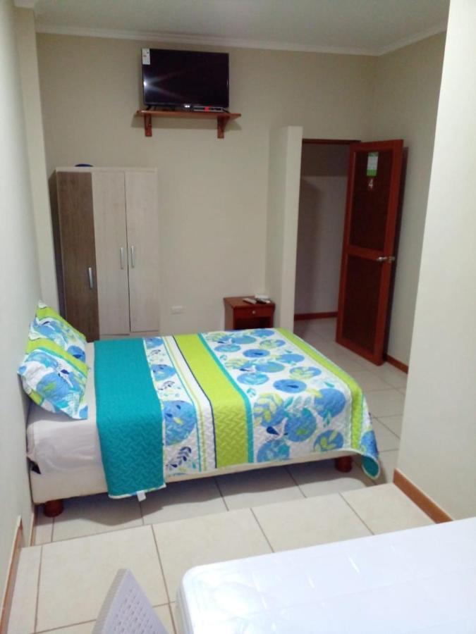 Cucuve Eco Hostal Puerto Baquerizo Moreno Kültér fotó