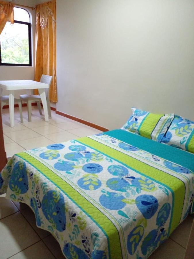 Cucuve Eco Hostal Puerto Baquerizo Moreno Kültér fotó